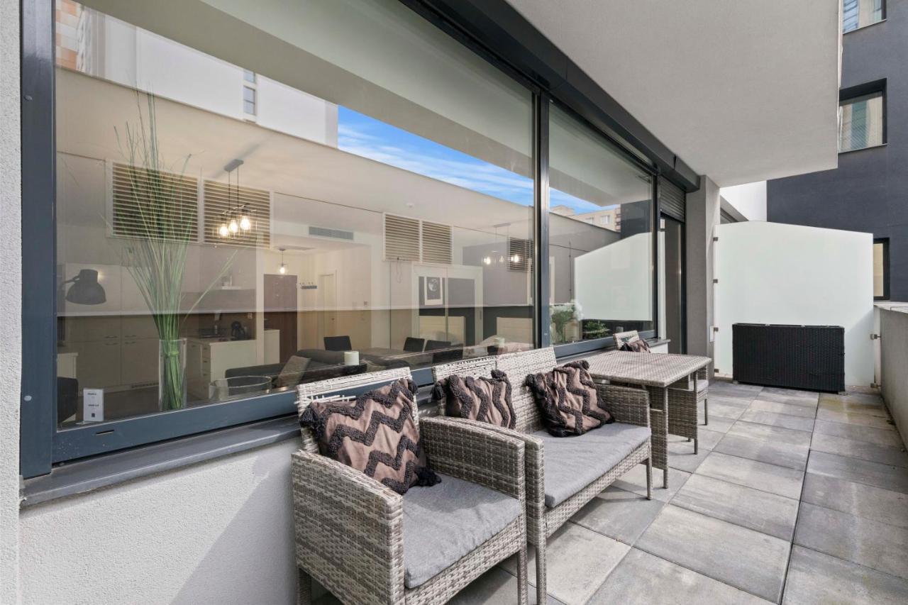 Ferienwohnung Lam Moon - Ac - Terrace Pressburg Exterior foto