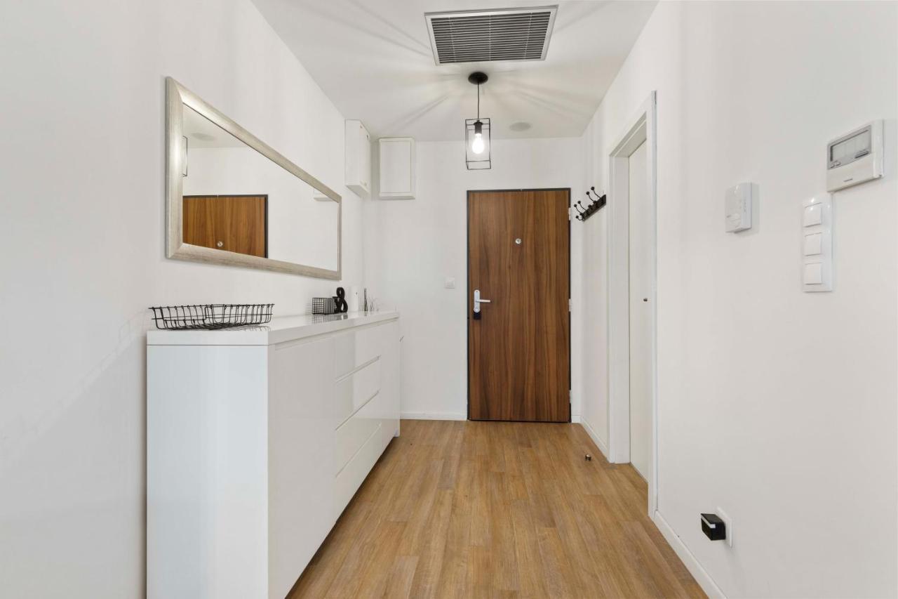 Ferienwohnung Lam Moon - Ac - Terrace Pressburg Exterior foto